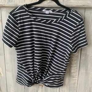 O’Neill t shirt with front tie